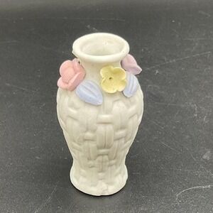 Vintage Ceramic Flower Appliqué Vase 3″ Tall Basket Weave‎ Texture Pastel Blooms